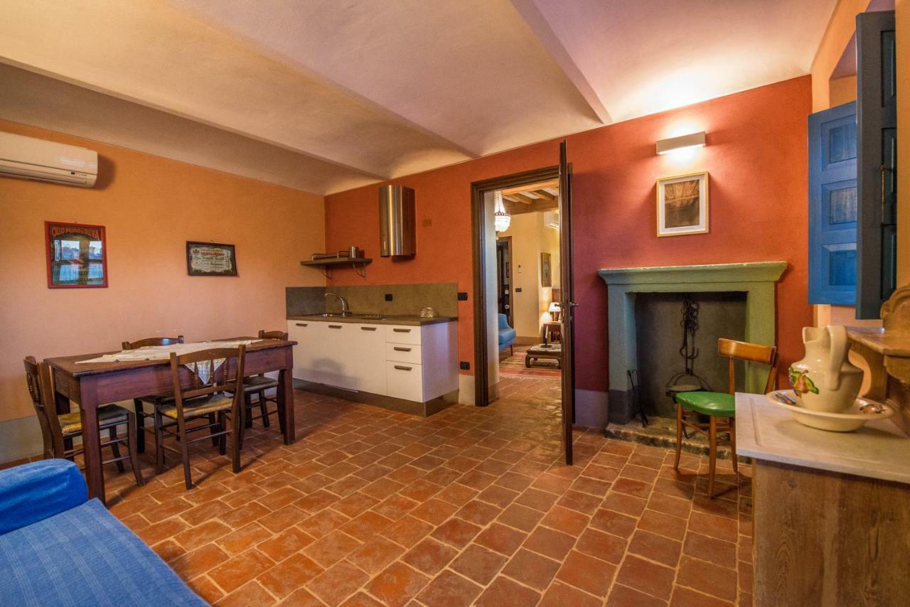 Albergo Ristorante Garibaldi Cisterna dʼAsti Eksteriør bilde